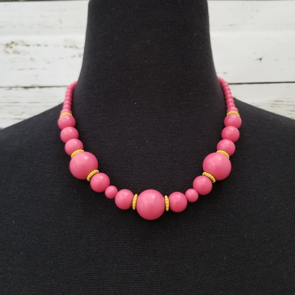 Banana Republic pink bead necklace